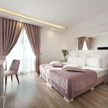 Nun Hotel-2